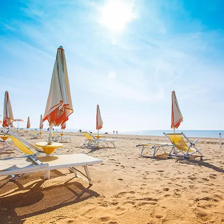 Near With Pool Access * Bibione